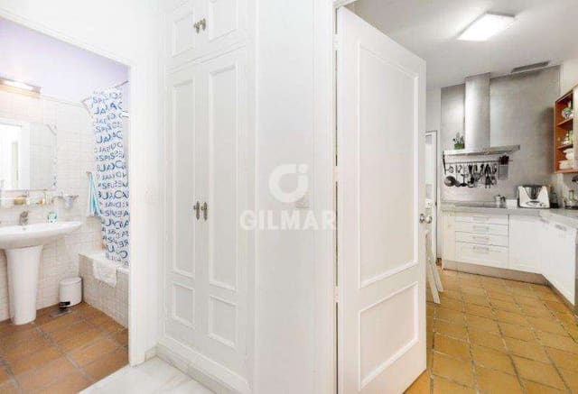 4 bedroom Terraced Villa for sale in Feria, Seville city - € 599,000 (Ref: 9207559)