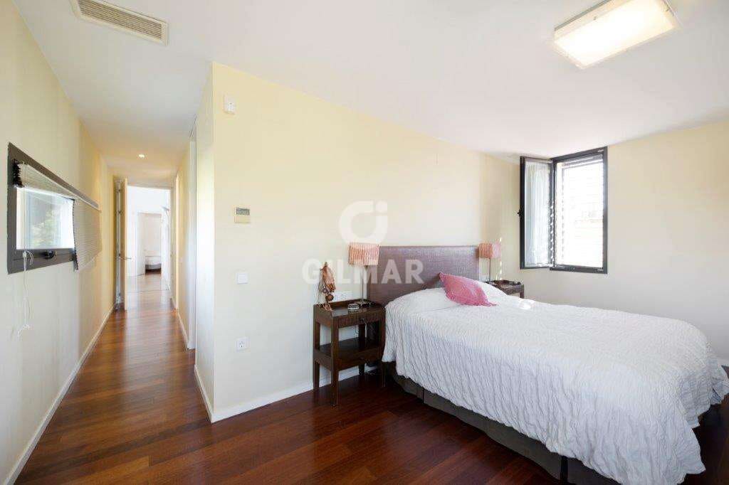 5 soverom Villa til salgs i Sanlucar la Mayor med svømmebasseng - € 850 000 (Ref: 9207560)