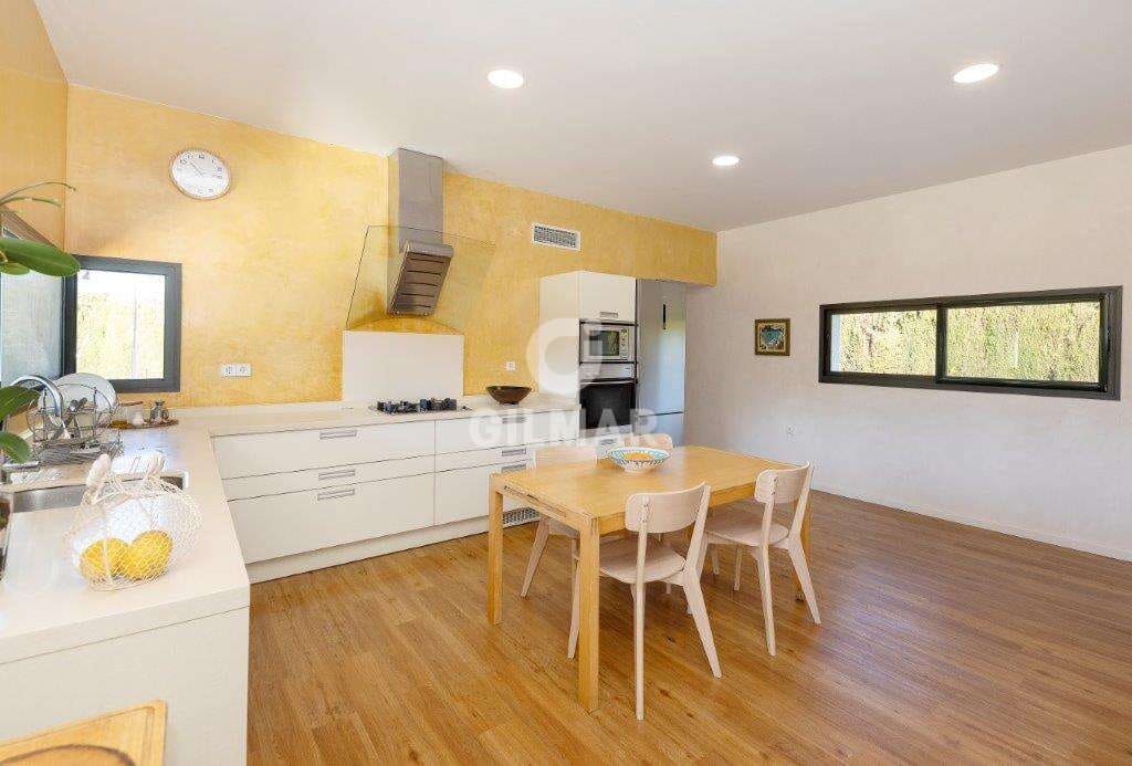 5 soverom Villa til salgs i Sanlucar la Mayor med svømmebasseng - € 850 000 (Ref: 9207560)