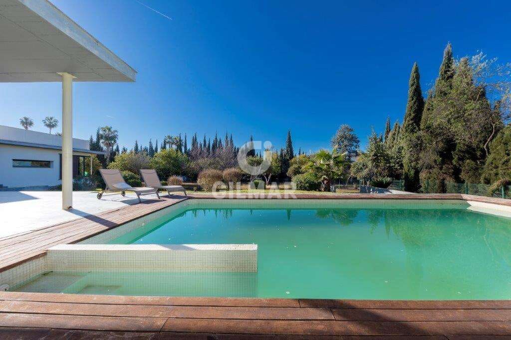 5 soverom Villa til salgs i Sanlucar la Mayor med svømmebasseng - € 850 000 (Ref: 9207560)