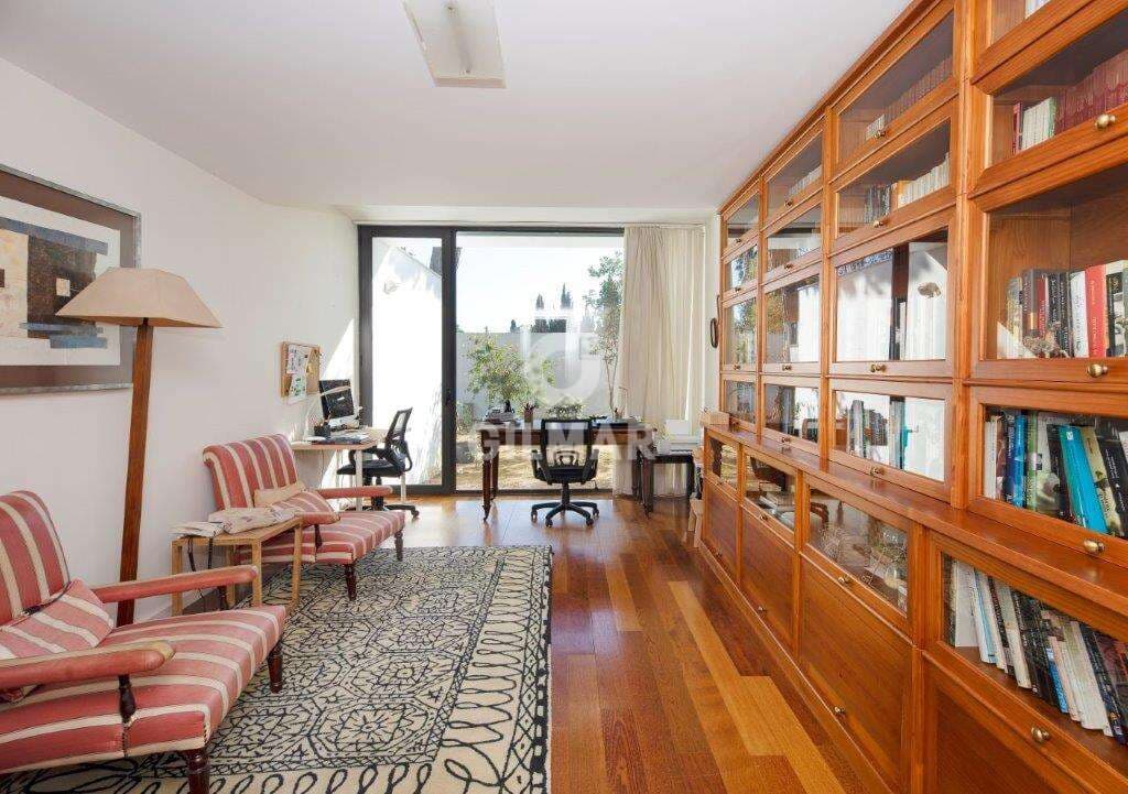 5 soverom Villa til salgs i Sanlucar la Mayor med svømmebasseng - € 850 000 (Ref: 9207560)