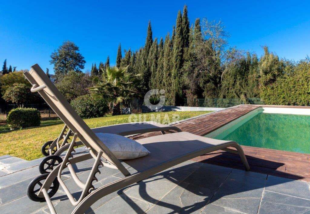 5 soverom Villa til salgs i Sanlucar la Mayor med svømmebasseng - € 850 000 (Ref: 9207560)