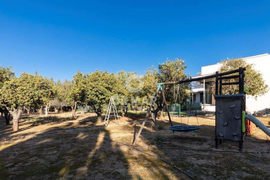 5 soverom Villa til salgs i Sanlucar la Mayor med svømmebasseng - € 850 000 (Ref: 9207560)