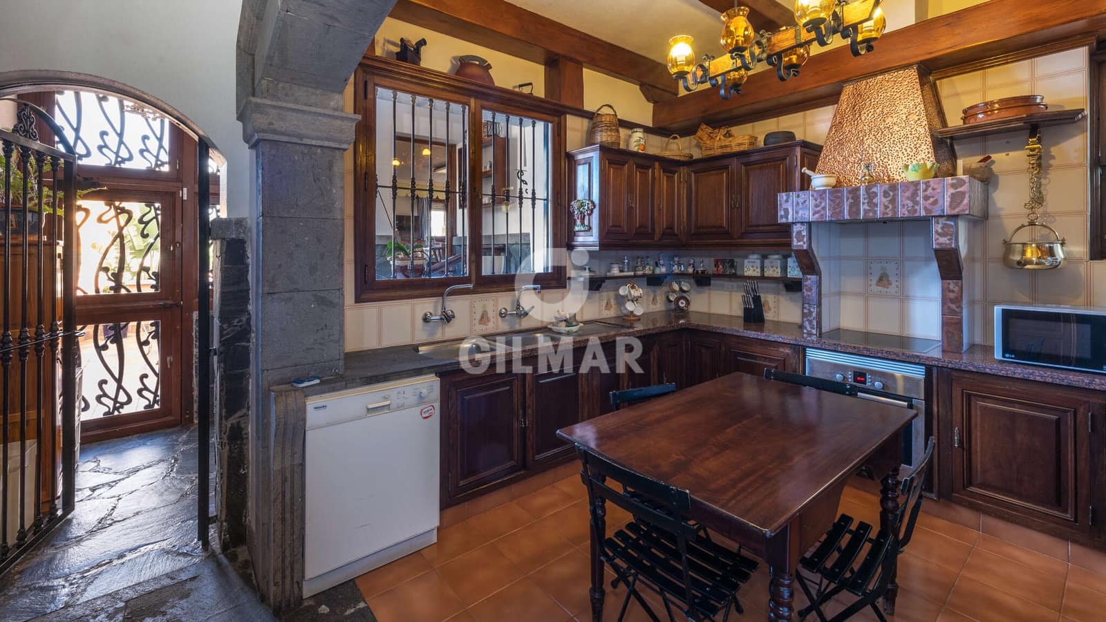 6 soveværelse Villa til salg i Tafira Alta med swimmingpool garage - € 1.100.000 (Ref: 9207561)