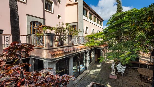 6 makuuhuone Huvila myytävänä paikassa Tafira Alta, Las Palmas de Gran Canaria mukana uima-altaan 
autotalli - 1 100 000 € (Ref: 9207561)