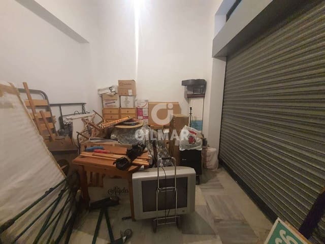 5 bedroom Semi-detached Villa for sale in Santa Cruz, Seville city with garage - € 1,499,000 (Ref: 9207562)