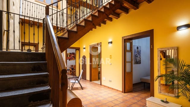 5 makuuhuone Rivitalo myytävänä paikassa Santa María de Guía de Gran Canaria - 780 000 € (Ref: 9207567)