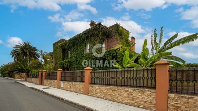 4 makuuhuone Huvila myytävänä paikassa Tafira Alta, Las Palmas de Gran Canaria mukana 
autotalli - 1 190 000 € (Ref: 9207572)
