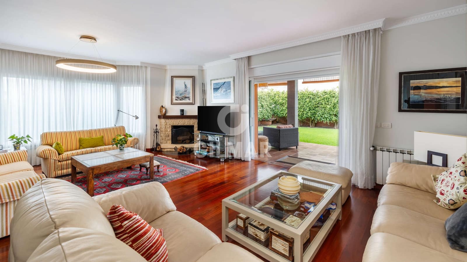 4 makuuhuone Huvila myytävänä paikassa Tafira Alta mukana 
autotalli - 1 190 000 € (Ref: 9207572)