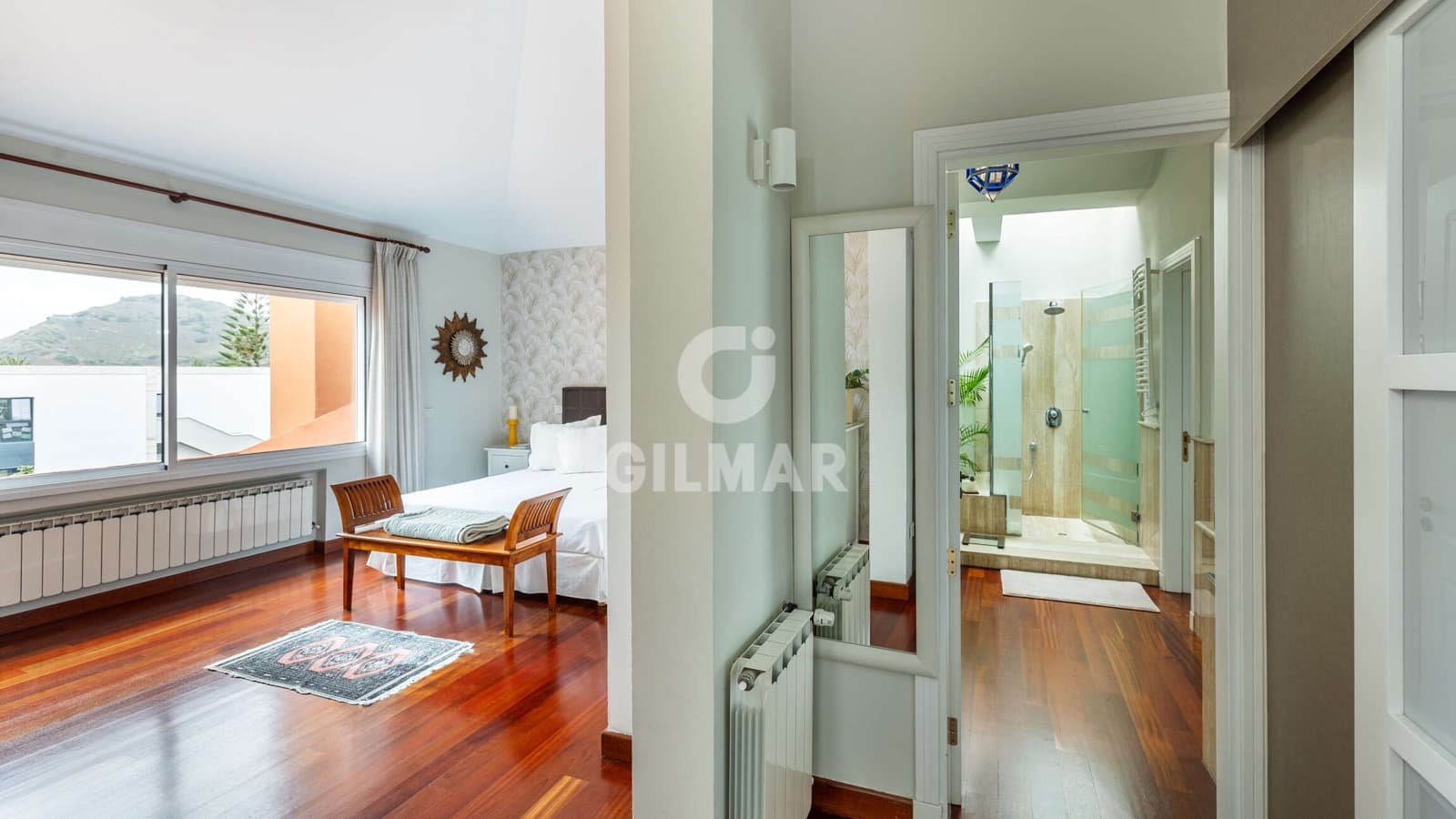 4 makuuhuone Huvila myytävänä paikassa Tafira Alta mukana 
autotalli - 1 190 000 € (Ref: 9207572)