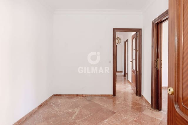 5 bedroom Flat for sale in Museo, Seville city - € 495,000 (Ref: 9207575)