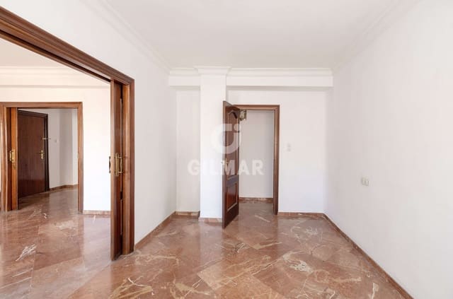 5 bedroom Flat for sale in Museo, Seville city - € 495,000 (Ref: 9207575)