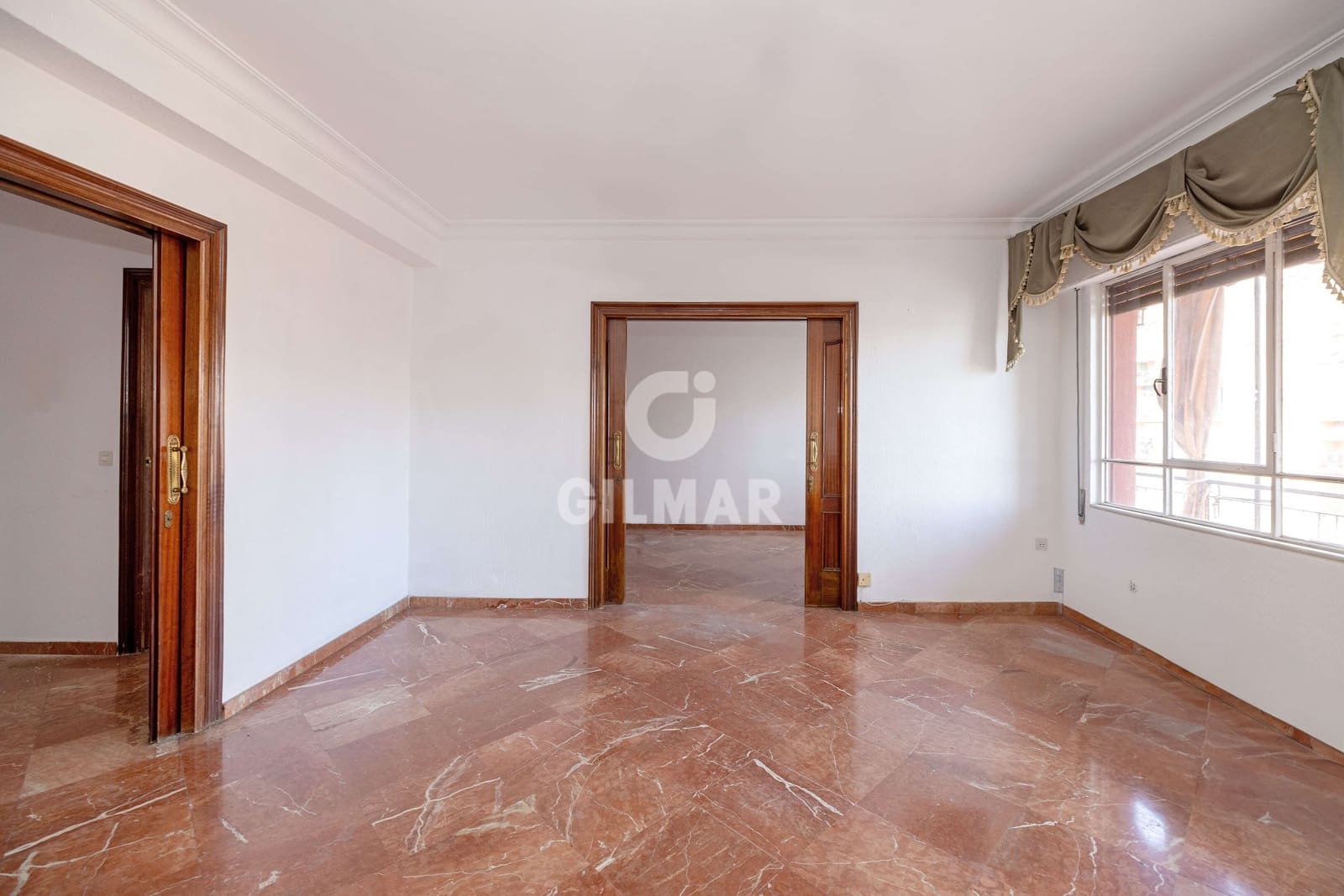 5 slaapkamer Flat te koop in Sevilla stad - € 495.000 (Ref: 9207575)
