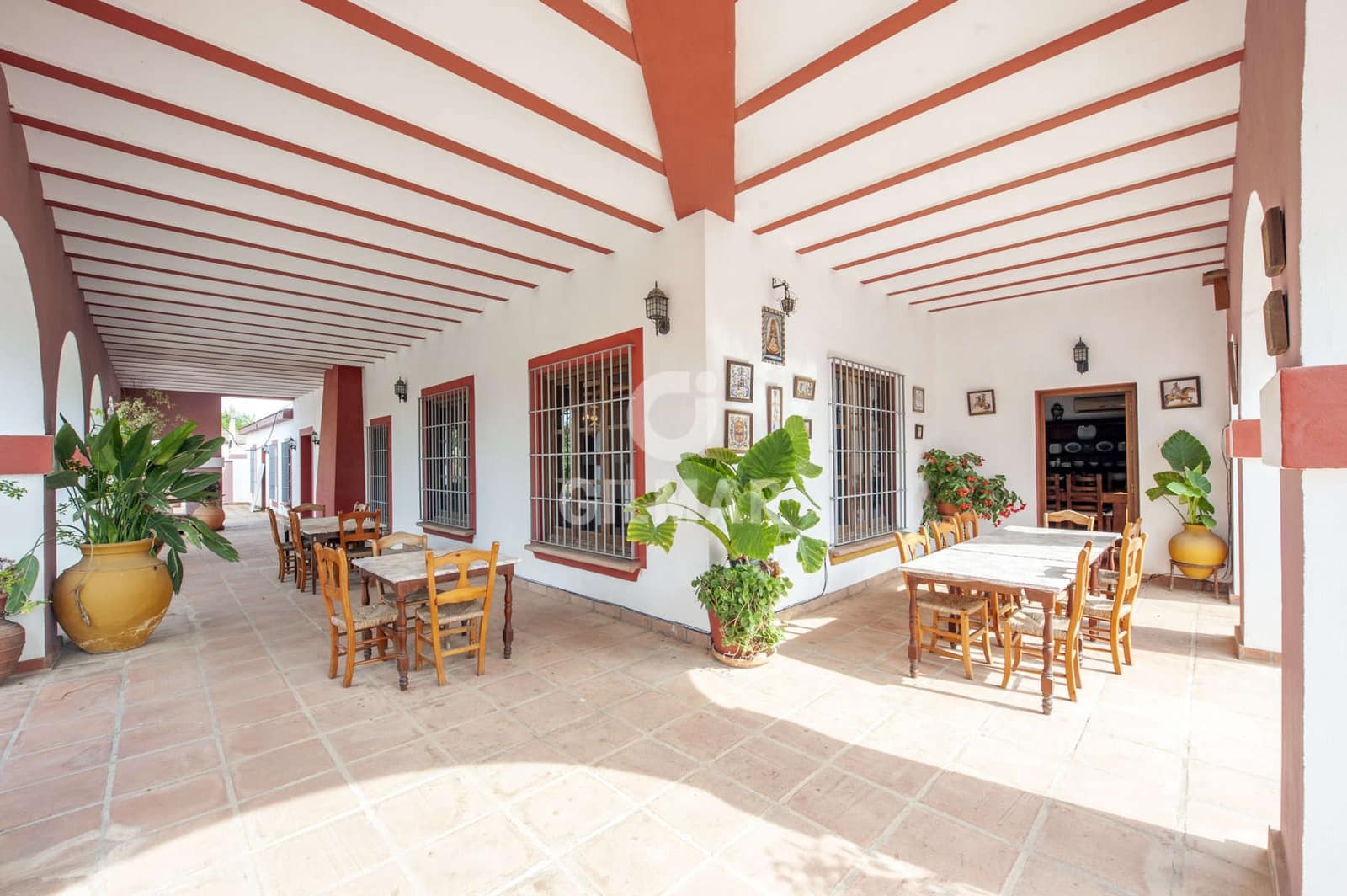 6 sypialnia Willa na sprzedaż w Alcala de Guadaira z basenem - 750 000 € (Ref: 9207577)