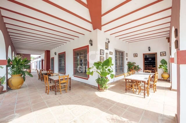 6 soveværelse Villa til salg i Alcalá de Guadaira med swimmingpool - € 750.000 (Ref: 9207577)