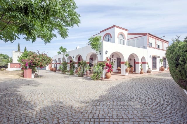 6 soveværelse Villa til salg i Alcalá de Guadaira med swimmingpool - € 750.000 (Ref: 9207577)