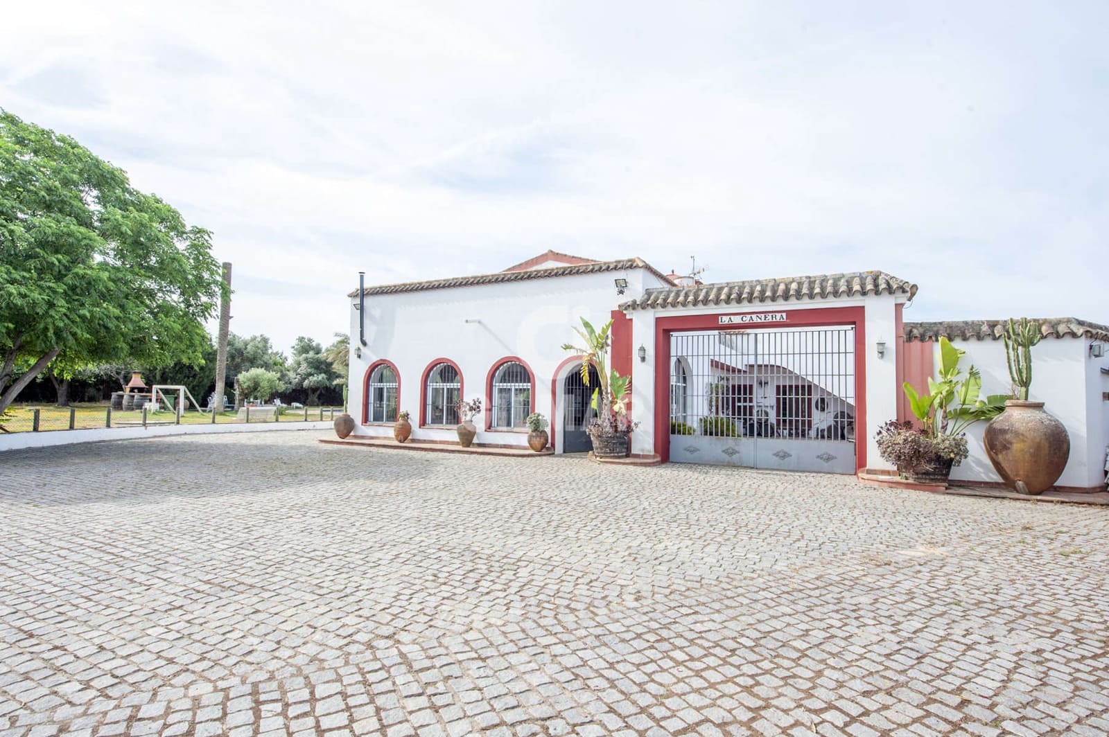 6 sypialnia Willa na sprzedaż w Alcala de Guadaira z basenem - 750 000 € (Ref: 9207577)