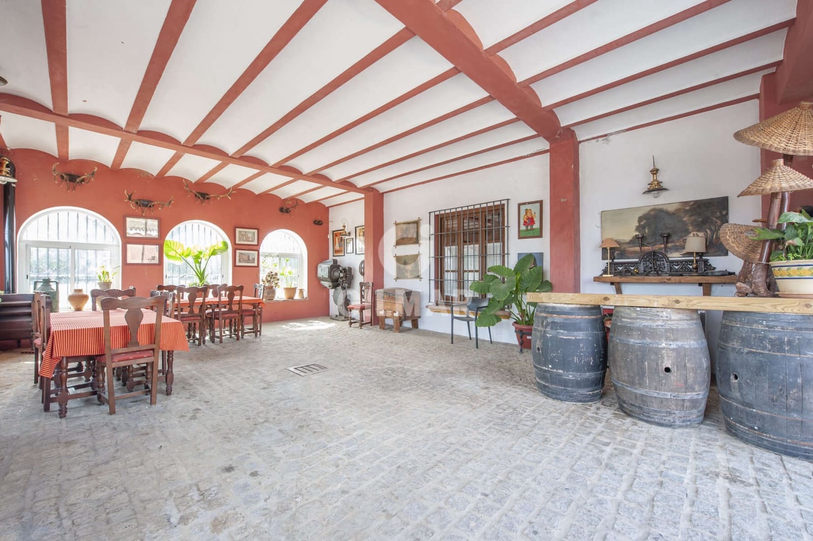 6 sypialnia Willa na sprzedaż w Alcala de Guadaira z basenem - 750 000 € (Ref: 9207577)