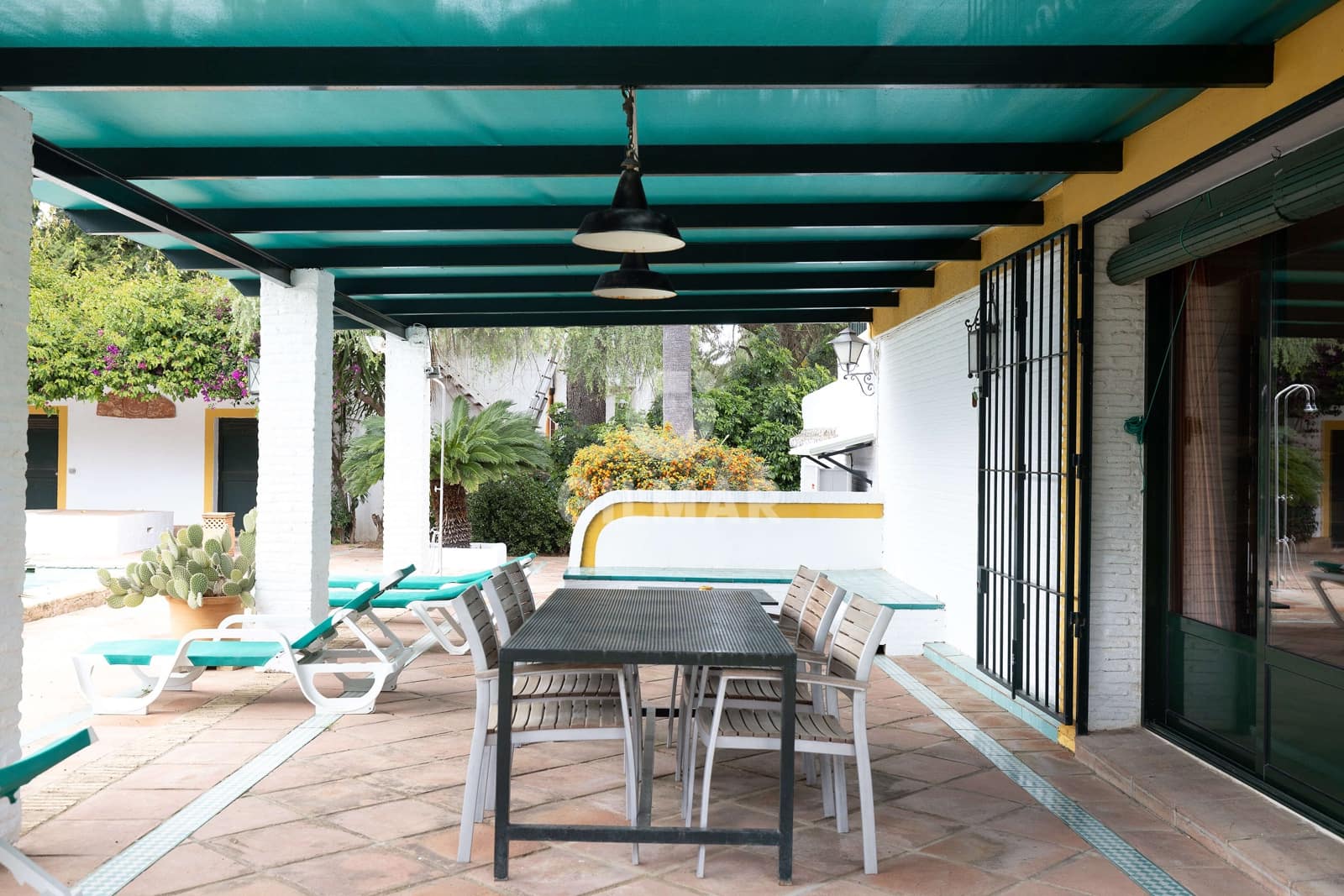 4 sovrum Villa till salu i Sanlucar la Mayor med pool garage - 659 000 € (Ref: 9207580)