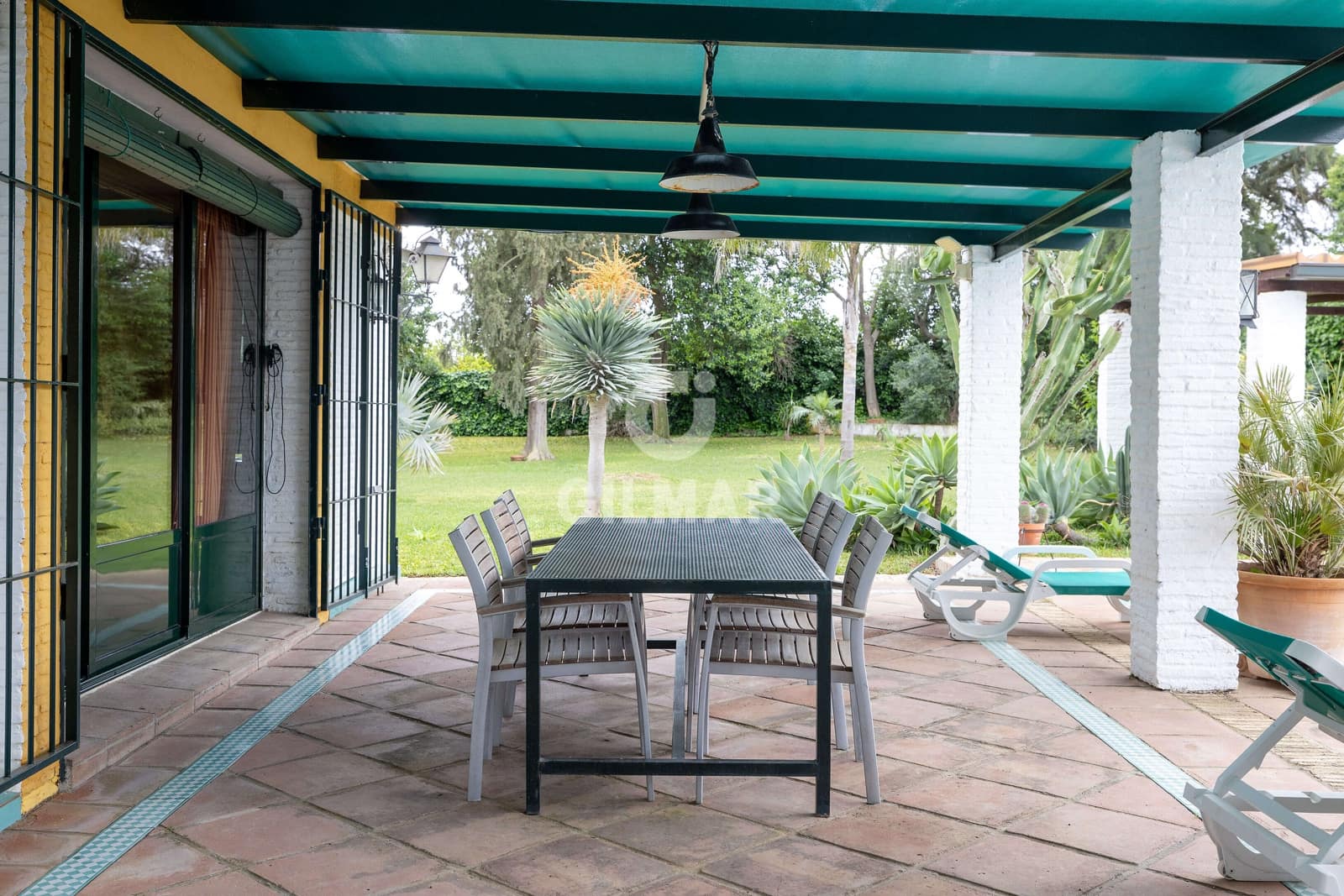 4 sovrum Villa till salu i Sanlucar la Mayor med pool garage - 659 000 € (Ref: 9207580)