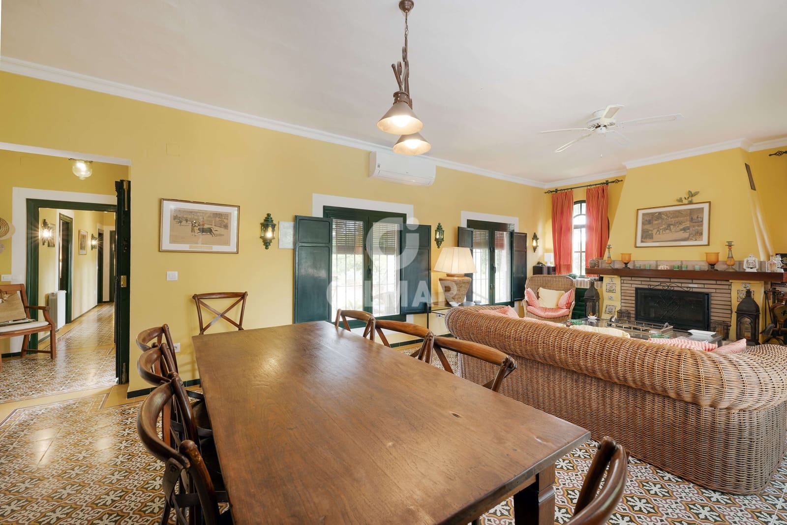 4 sovrum Villa till salu i Sanlucar la Mayor med pool garage - 659 000 € (Ref: 9207580)