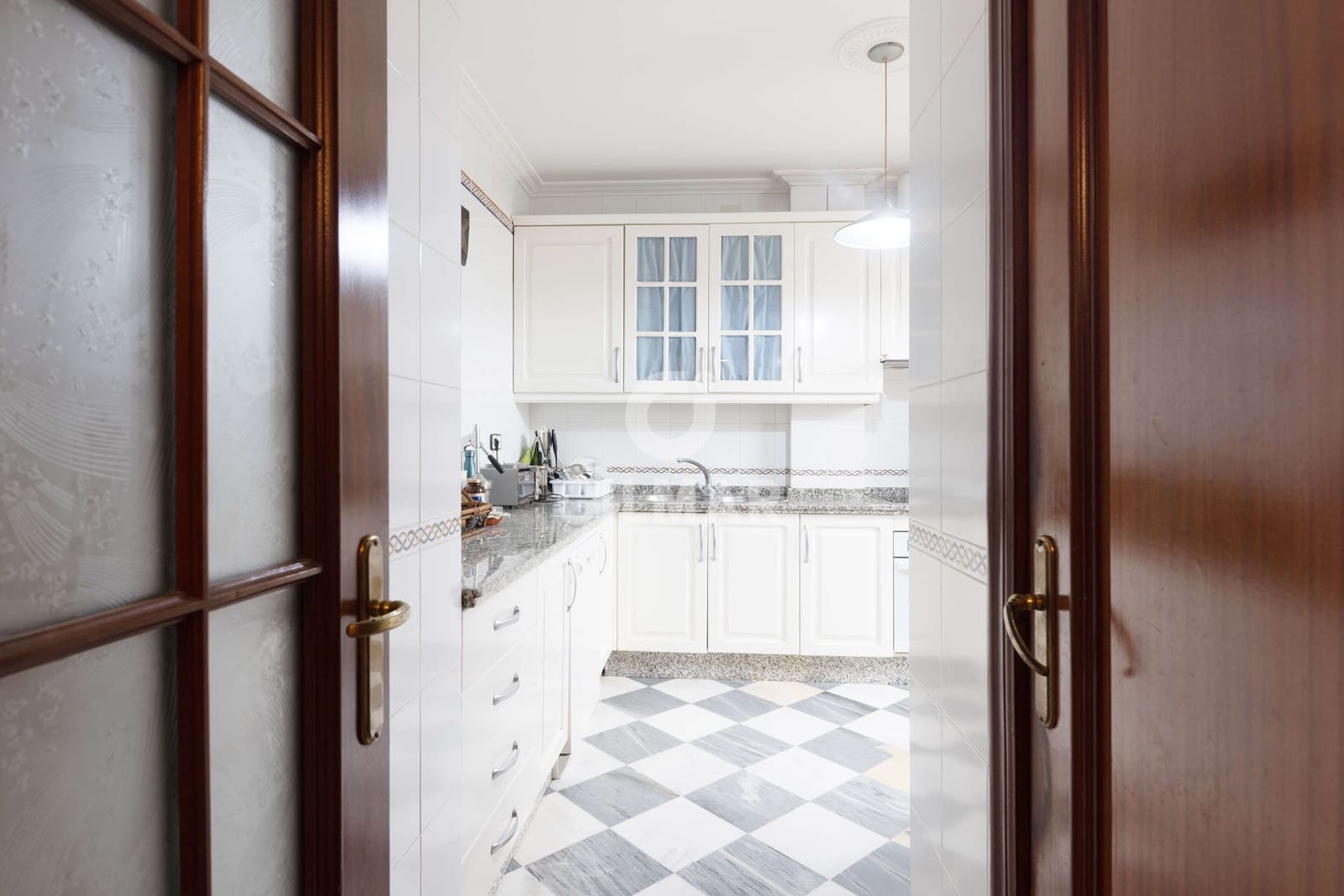 5 soveværelse Semi-Rækkehus til salg i Coria del Rio med garage - € 430.000 (Ref: 9207581)