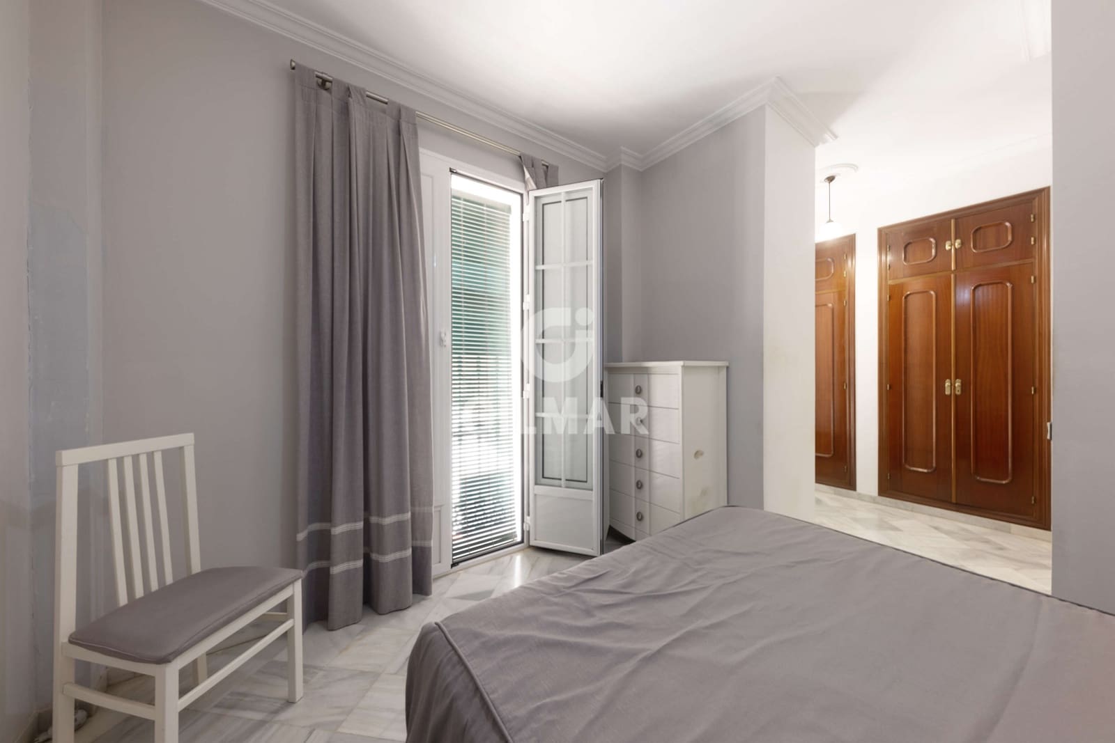 5 soveværelse Semi-Rækkehus til salg i Coria del Rio med garage - € 430.000 (Ref: 9207581)