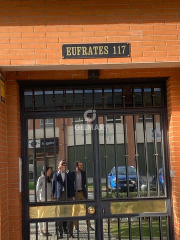 Gewerbe zu verkaufen in Centro, Madrid Stadt - 300.000 € (Ref: 9207585)