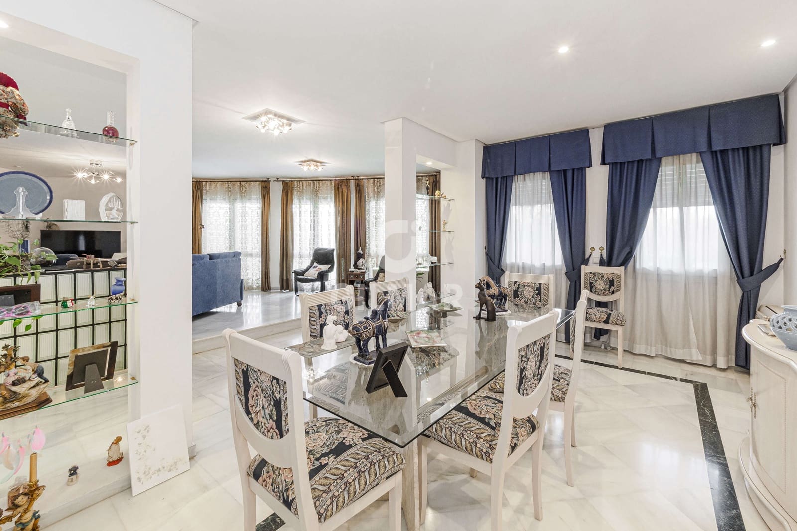 7 soveværelse Villa til salg i Dos Hermanas med swimmingpool garage - € 890.000 (Ref: 9207586)