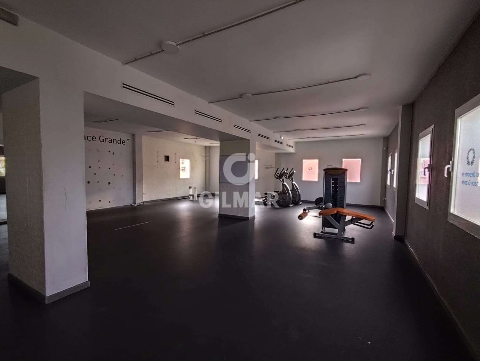 Kontor til salg i Sevilla by - € 425.000 (Ref: 9207588)