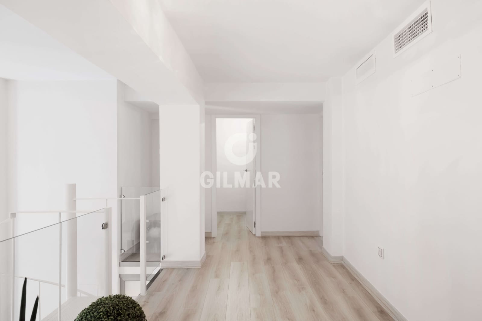 4 slaapkamer Flat te koop in Sevilla stad met garage - € 590.000 (Ref: 9207591)