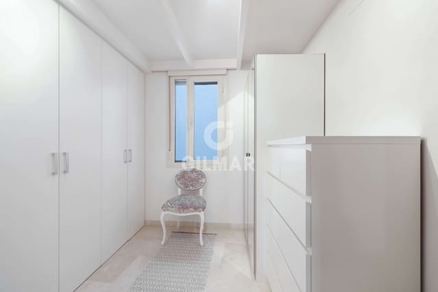 4 bedroom Flat for sale in Casco Antiguo, Seville city with garage - € 590,000 (Ref: 9207591)