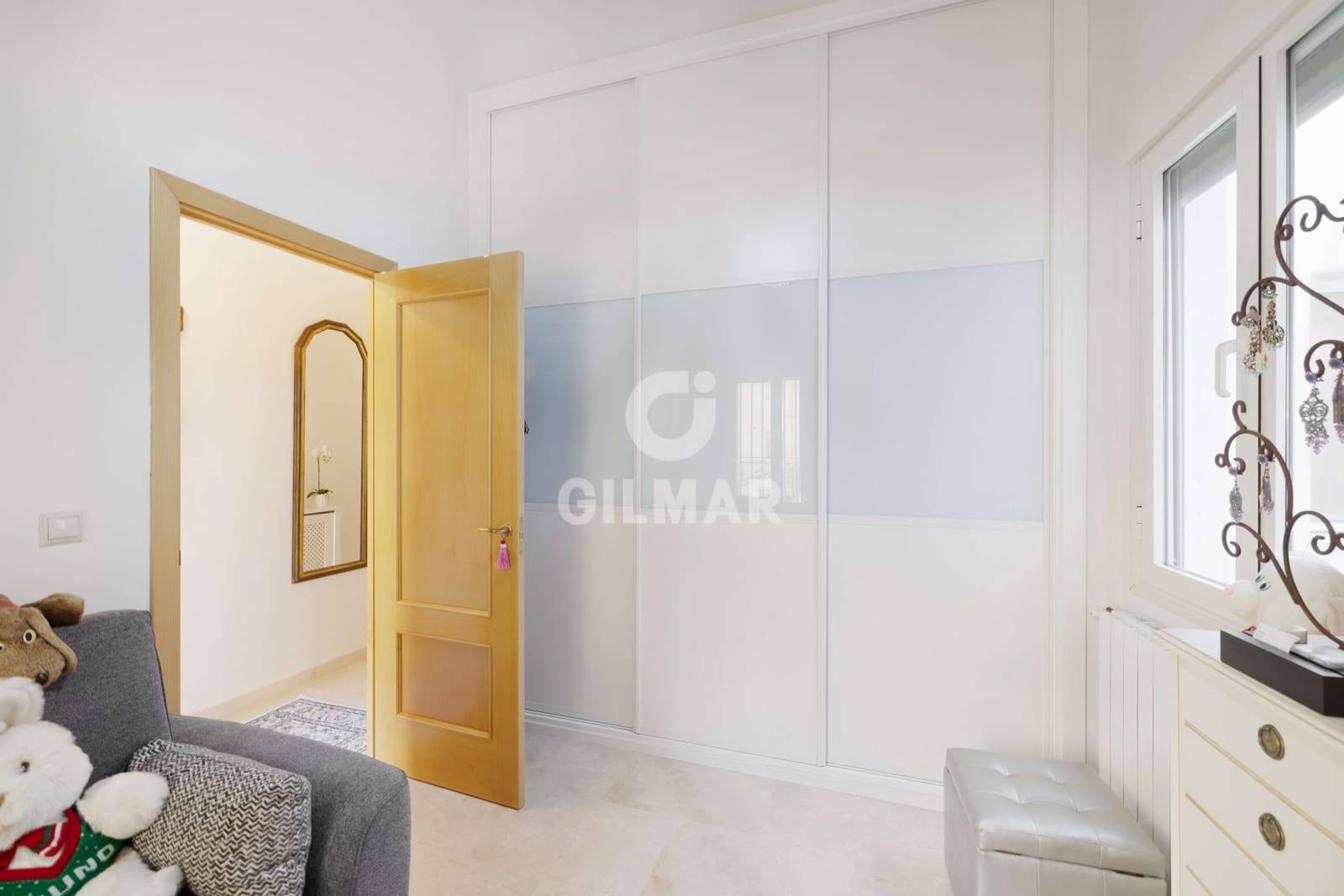 4 slaapkamer Flat te koop in Sevilla stad met garage - € 590.000 (Ref: 9207591)