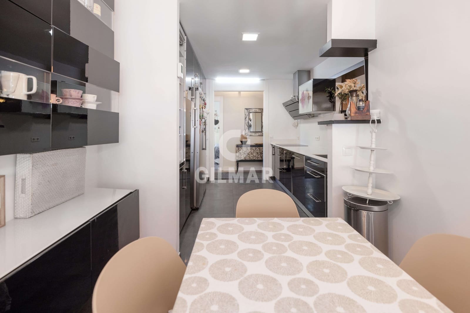 3 soveværelse Lejlighed til salg i Benalmadena med swimmingpool garage - € 470.000 (Ref: 9207594)