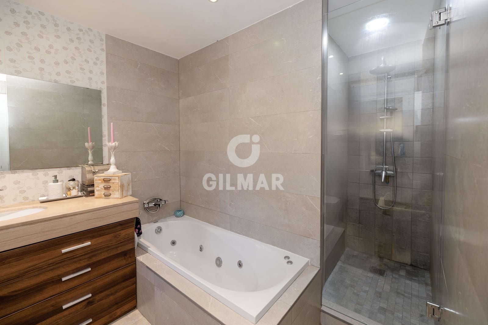 3 soveværelse Lejlighed til salg i Benalmadena med swimmingpool garage - € 470.000 (Ref: 9207594)