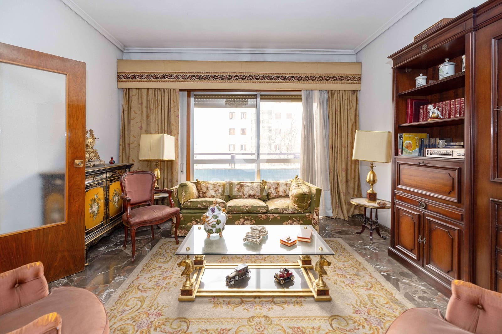 5 slaapkamer Flat te koop in Sevilla stad met garage - € 760.000 (Ref: 9207596)