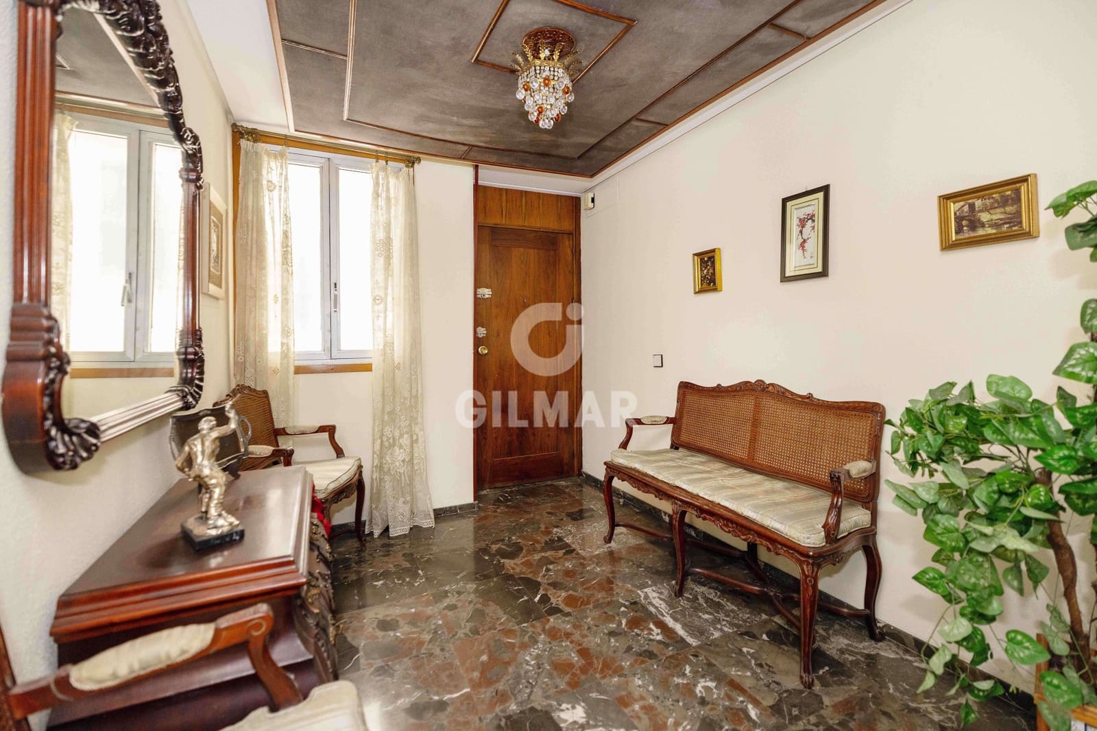 5 slaapkamer Flat te koop in Sevilla stad met garage - € 760.000 (Ref: 9207596)