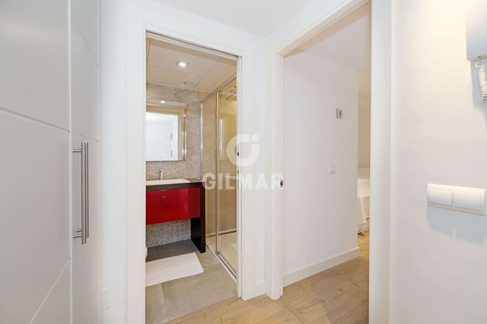 4 makuuhuone Asunto myytävänä paikassa Elviria mukana uima-altaan 
autotalli - 675 000 € (Ref: 9211582)