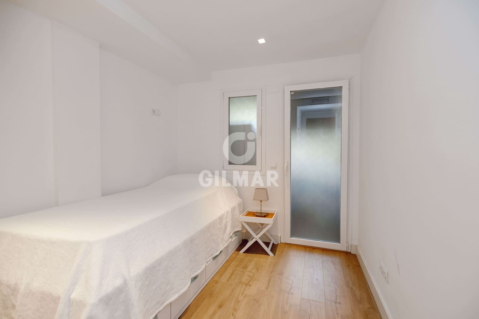 4 makuuhuone Asunto myytävänä paikassa Elviria mukana uima-altaan 
autotalli - 675 000 € (Ref: 9211582)