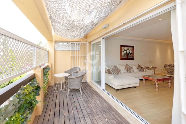 4 bedroom Flat for sale in Elviria, Marbella with pool garage - € 675,000 (Ref: 9211582)