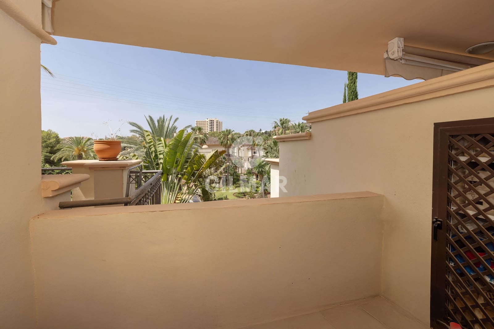 2 soveværelse Lejlighed til salg i Rio Real med swimmingpool garage - € 495.000 (Ref: 9211584)