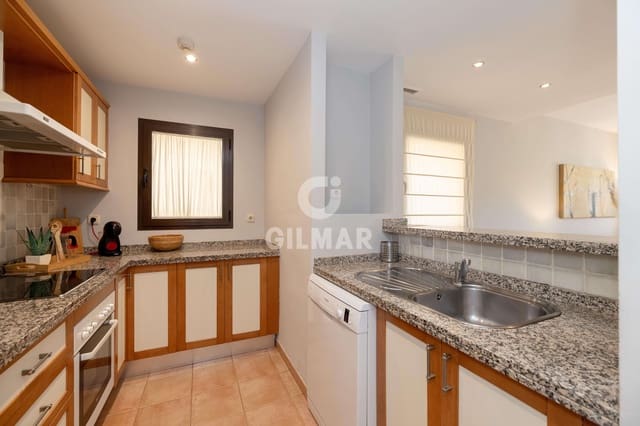 2 soverom Leilighet til salgs i Río Real, Marbella med svømmebasseng garasje - € 495 000 (Ref: 9211584)