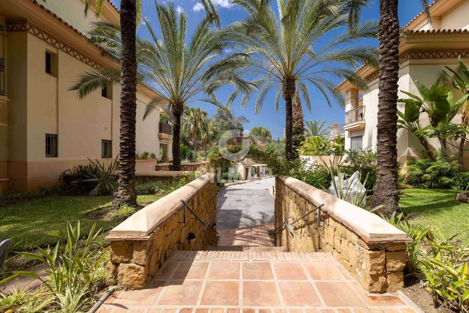 2 soveværelse Lejlighed til salg i Rio Real med swimmingpool garage - € 495.000 (Ref: 9211584)