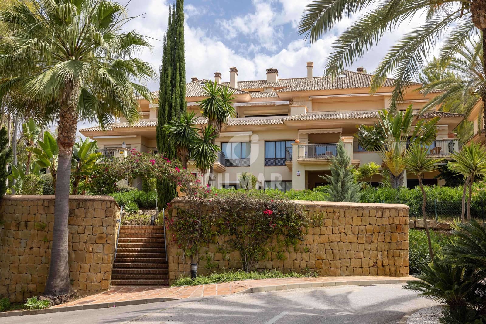 2 soveværelse Lejlighed til salg i Rio Real med swimmingpool garage - € 495.000 (Ref: 9211584)