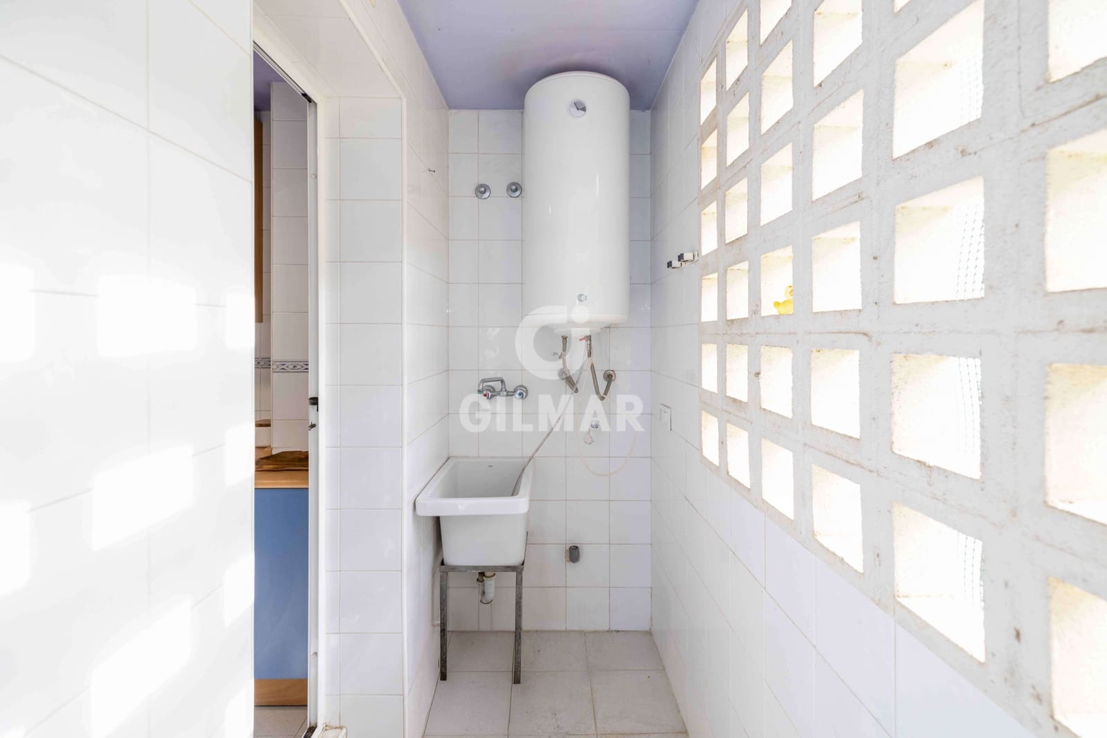 Piso de 3 habitaciones en Marbella en venta con piscina - 450.000 € (Ref: 9211585)