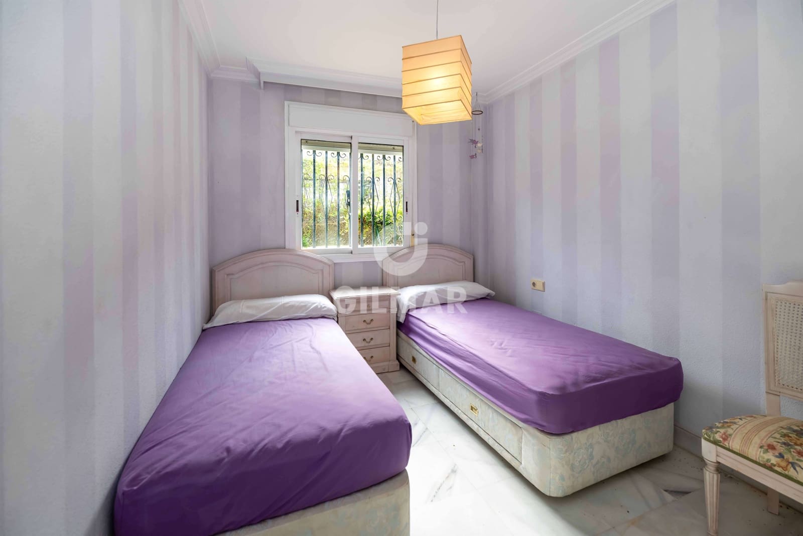 Piso de 3 habitaciones en Marbella en venta con piscina - 450.000 € (Ref: 9211585)