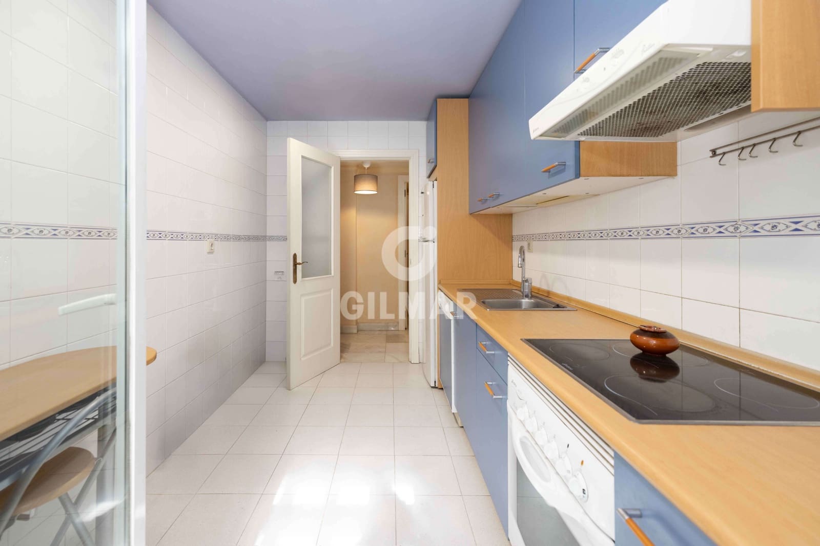 Piso de 3 habitaciones en Marbella en venta con piscina - 450.000 € (Ref: 9211585)