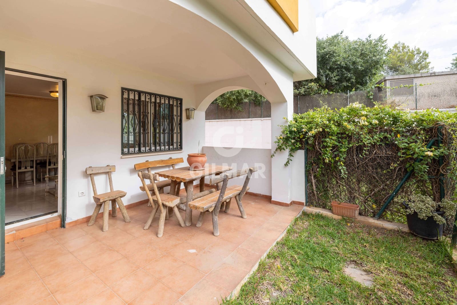 Piso de 3 habitaciones en Marbella en venta con piscina - 450.000 € (Ref: 9211585)