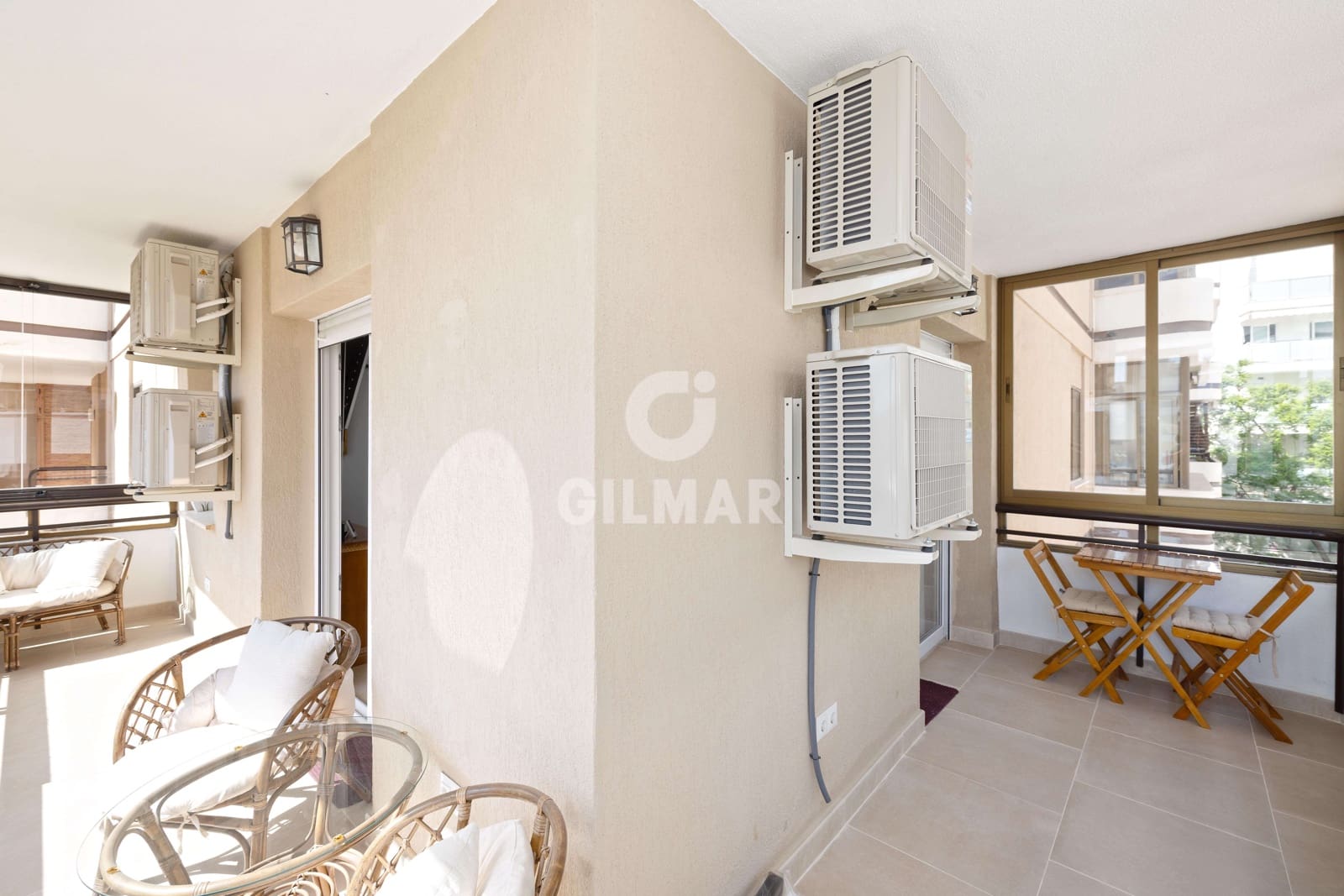 3 bedroom Flat for sale in Marbella with garage - € 875,000 (Ref: 9211586)