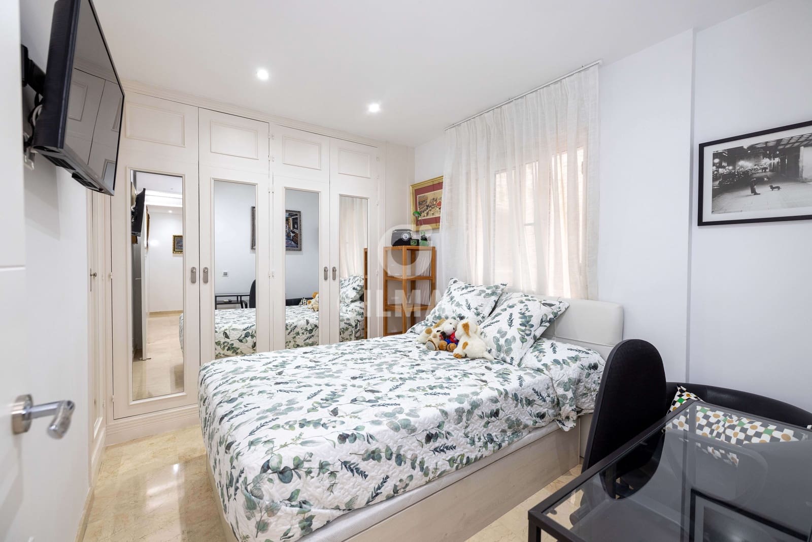 3 bedroom Flat for sale in Marbella with garage - € 875,000 (Ref: 9211586)